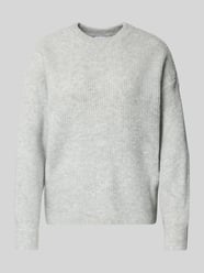 Sweter z dzianiny z okrągłym dekoltem model ‘KACHEL’ od VILA - 31