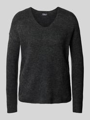 Pullover met V-hals, model 'CAMILLA' van Only Grijs / zwart - 29