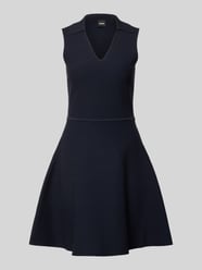 Dopasowana sukienka casualowa z mieszanki wiskozy model 'FAYALAN' od BOSS - 39