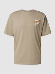 T-Shirt mit Statement-Print Modell 'Carter' von Redefined Rebel Beige - 48