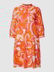 Knielanges Kleid mit Allover-Muster von Emily Van den Bergh Orange - 37