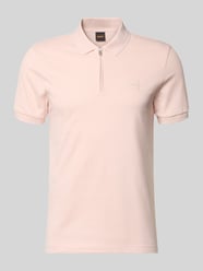 Regular Fit Poloshirt mit Zipper von BOSS Orange Pink - 3