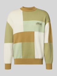 Sweter w dzianinowym wyglądzie o kroju regular fit model 'Patchwork' od BLKVIS - 1