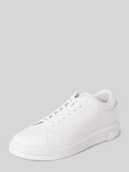 Sneaker mit Schnürung und Label-Details von ARMANI EXCHANGE - 12