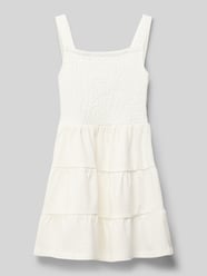 Kleid im Stufen-Look mit Smok-Details von Mango - 29