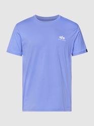 T-Shirt mit Logo-Print Modell 'BASIC T SMALL LOGO' von Alpha Industries Lila - 40