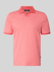 Regular Fit Poloshirt aus Baumwolle mit V-Ausschnitt von MAERZ Muenchen - 13