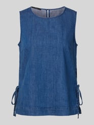 Blousetop met ronde hals en vetersluiting opzij van Oui - 34