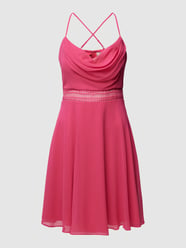 Cocktailkleid mit Lochstickerei von V.M. Pink - 38