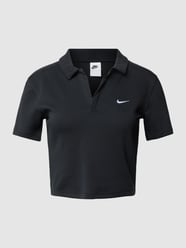 Cropped Poloshirt mit V-Ausschnitt von Nike - 40