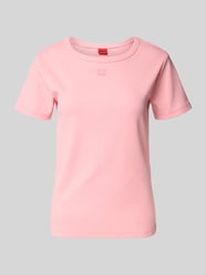 T-shirt met ronde hals en labelstitching van HUGO Fuchsia - 20
