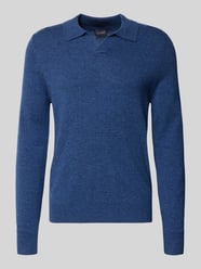 Sweter z dzianiny z kołnierzykiem polo i dekoltem w serek od Christian Berg Men - 4