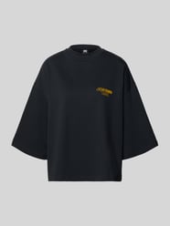 T-shirt o kroju krótkim z tylnym nadrukiem z napisem od Karo Kauer - 9