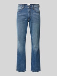 Straight Fit Jeans mit Label-Patch Modell 'TRAMPER' von Mustang Blau - 43