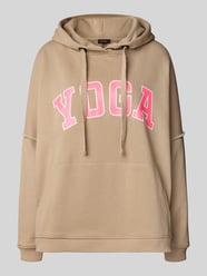Oversized Hoodie aus reiner Baumwolle mit Känguru-Tasche von miss goodlife Beige - 45