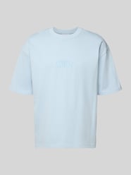 T-shirt z Wyhaftowane logo i Okrągły dekolt od REVIEW - 9