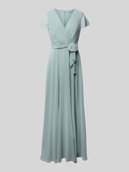 Wickelkleid mit V-Ausschnitt und Bindegürtel von Christian Berg Cocktail - 17