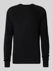 Krój regular fit sweter z dzianiny z mieszanki wełny dziewiczej model 'AKAJER' od BOSS Orange - 41