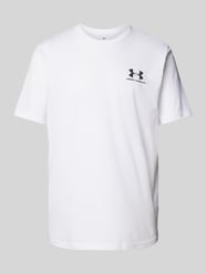 T-Shirt mit Label-Print Modell 'SPORTSTYLE' von Under Armour Weiß - 6