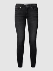 Low Rise Jeans im Skinny Fit von Tommy Jeans - 38