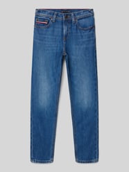 Straight Fit Jeans aus Baumwoll-Lyocell-Mix Modell 'SCANTON' von Tommy Hilfiger Teens - 12