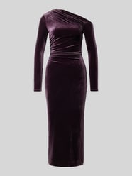 Cocktailjurk van fluweel in asymmetrische look, model 'Angelina' van Forever New - 9