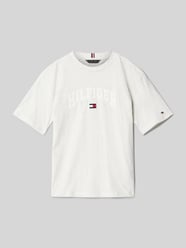 T-Shirt mit Label-Stitching Modell 'VARSITY' von Tommy Hilfiger Teens - 14