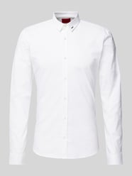Freizeithemd mit Label-Detail Modell 'Ero' von HUGO Weiß - 29