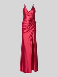 Długa sukienka z satyny z drapowaniami i rozporkiem od LUXUAR FASHION - 40