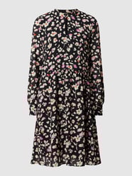Jurk met bloemenmotief  van More & More Zwart - 39