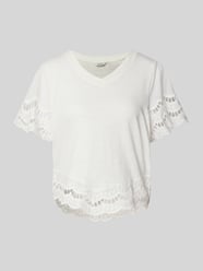 T-shirt z haftem angielskim model ‘PALORA’ od b.young - 17