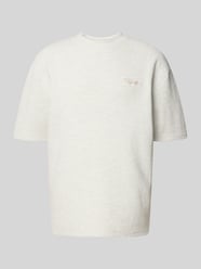 Oversized T-Shirt mit Strukturmuster und Label-Stitching von PEGADOR - 33