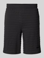 Slim Fit Shorts mit Strukturmuster Modell 'ESS ELEVATED' von PUMA PERFORMANCE - 40