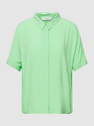 Overhemdblouse met blinde knoopsluiting, model 'Freedom' van Soft Rebels Groen - 1