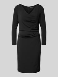 Knielange cocktailjurk met draperingen van Vera Mont - 47