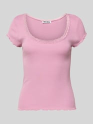 Slim Fit T-Shirt aus Viskose-Mix mit Spitzenbesatz von REVIEW Pink - 48