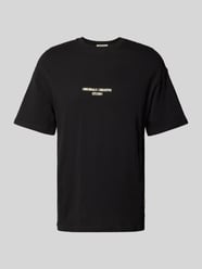 T-shirt o kroju oversized z prążkowanym, okrągłym dekoltem model ‘NOTO’ od Jack & Jones - 2