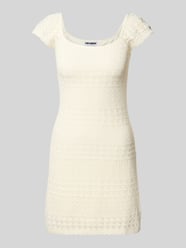 Minikleid mit geripptem Square-Neck-Ausschnitt von Review - 32