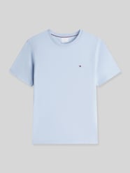 męski t-shirt o kroju regular fit z czystej bawełny od Tommy Hilfiger - 43