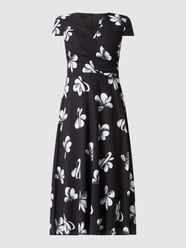 Cocktailkleid mit Allover-Muster  von Paradi Grau / Schwarz - 33