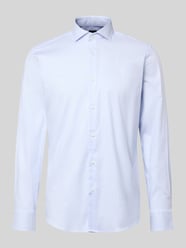 Regular Fit Businesshemd mit Kentkragen von BOSS - 47