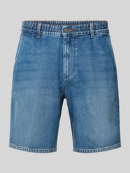 Szorty jeansowe o kroju regular fit z elastycznym pasem od Forét - 7
