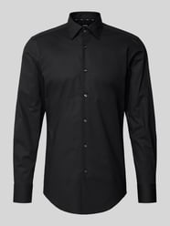 Slim Fit Businesshemd mit extra langem Arm von BOSS - 16