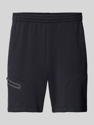 Regular Fit Shorts mit Reißverschlusstasche Modell 'Unstoppable' von Under Armour Schwarz - 6