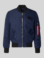 Regular Fit Bomberjacke mit Logo-Patch von Alpha Industries - 24
