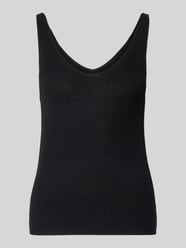 top z dzianiny o kroju regular fit z mieszanki wiskozy model 'NEWLEX' od VERO MODA - 17