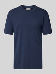 T-Shirt mit geripptem Rundhalsausschnitt Modell 'RAPHAEL' von Drykorn - 36