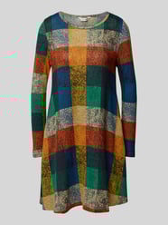 Minikleid mit geripptem Rundhalsausschnitt von Apricot - 46