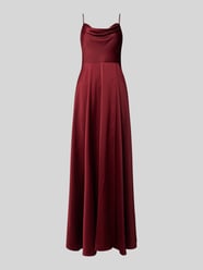 Maxikleid aus Satin mit Wasserfall-Ausschnitt von Jake*s Cocktail Bordeaux - 19