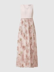 Abendkleid mit floralen Stickereien von Christian Berg Cocktail Pink - 45